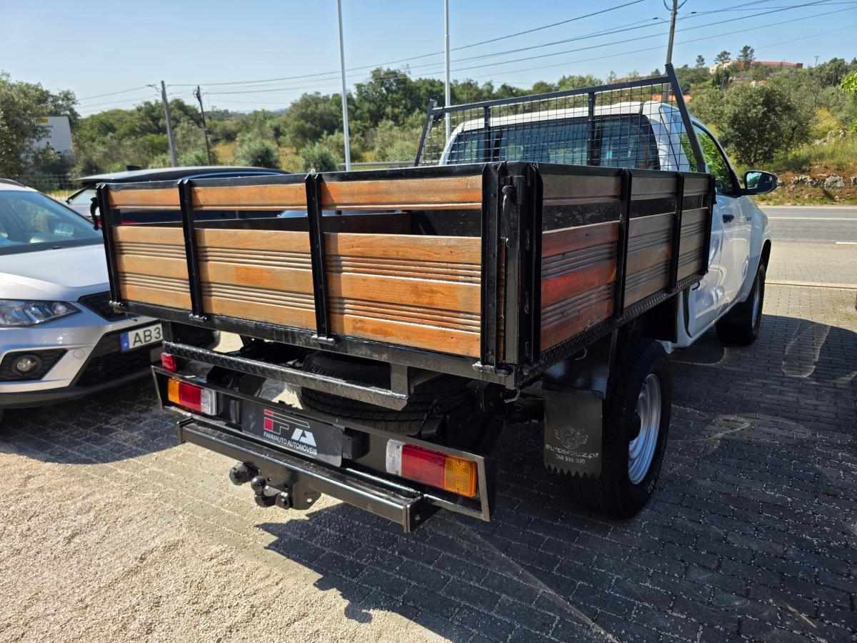 toyota-hilux-2018-diesel-2393cc