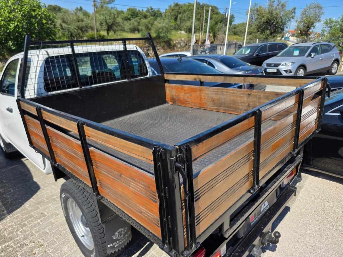 toyota-hilux-2018-diesel-2393cc