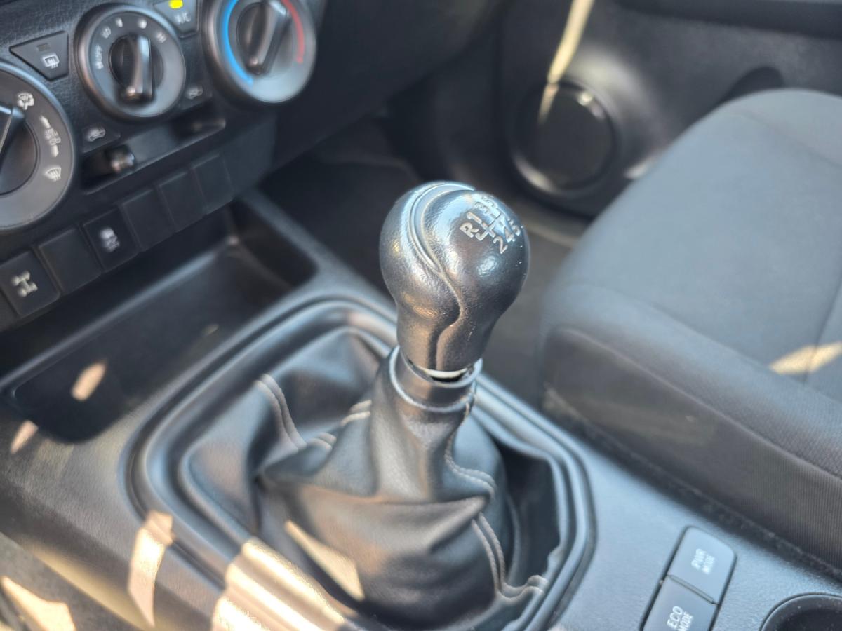 toyota-hilux-2018-diesel-2393cc