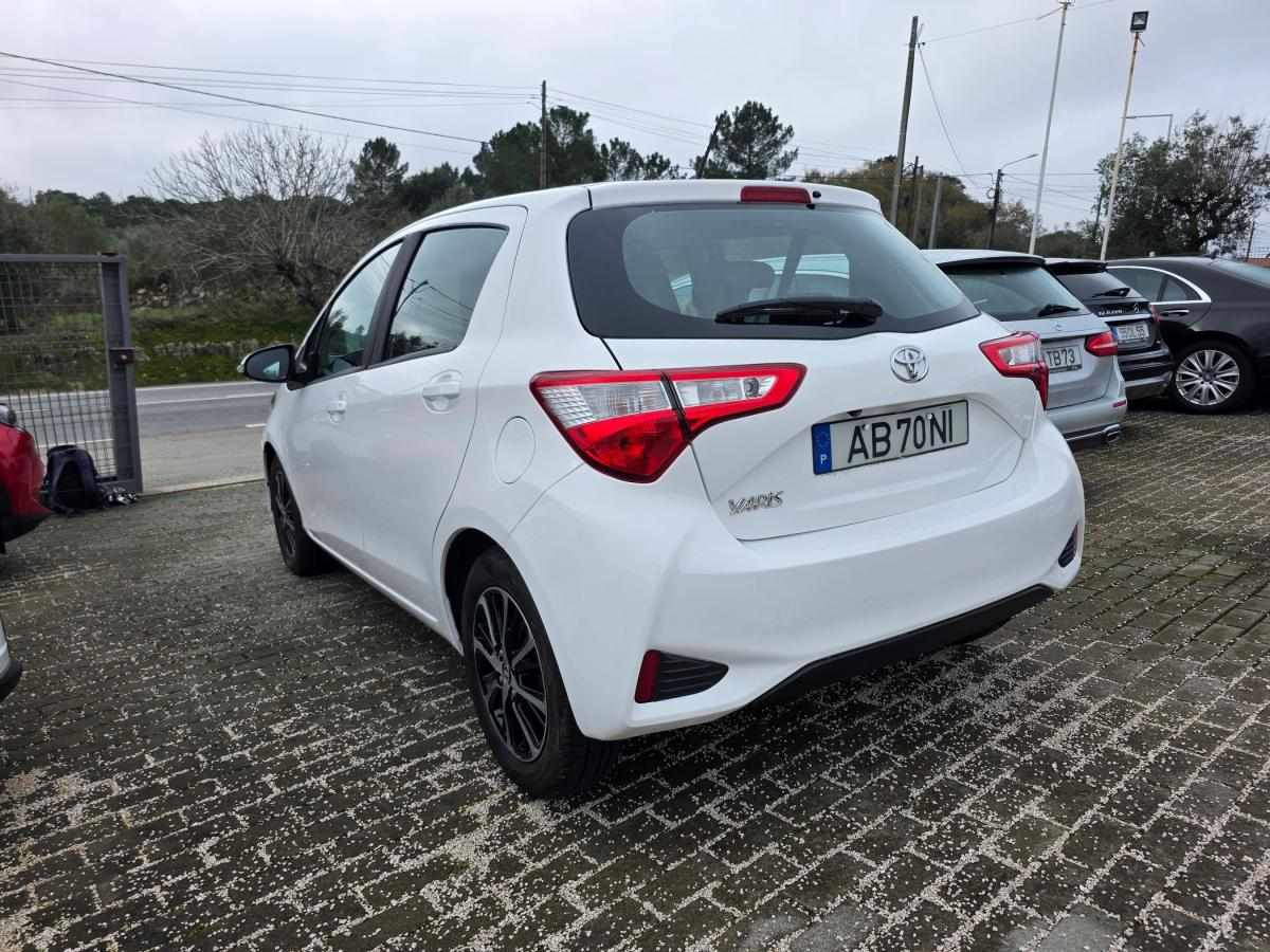 toyota-yaris-2020-gasolina-998cc