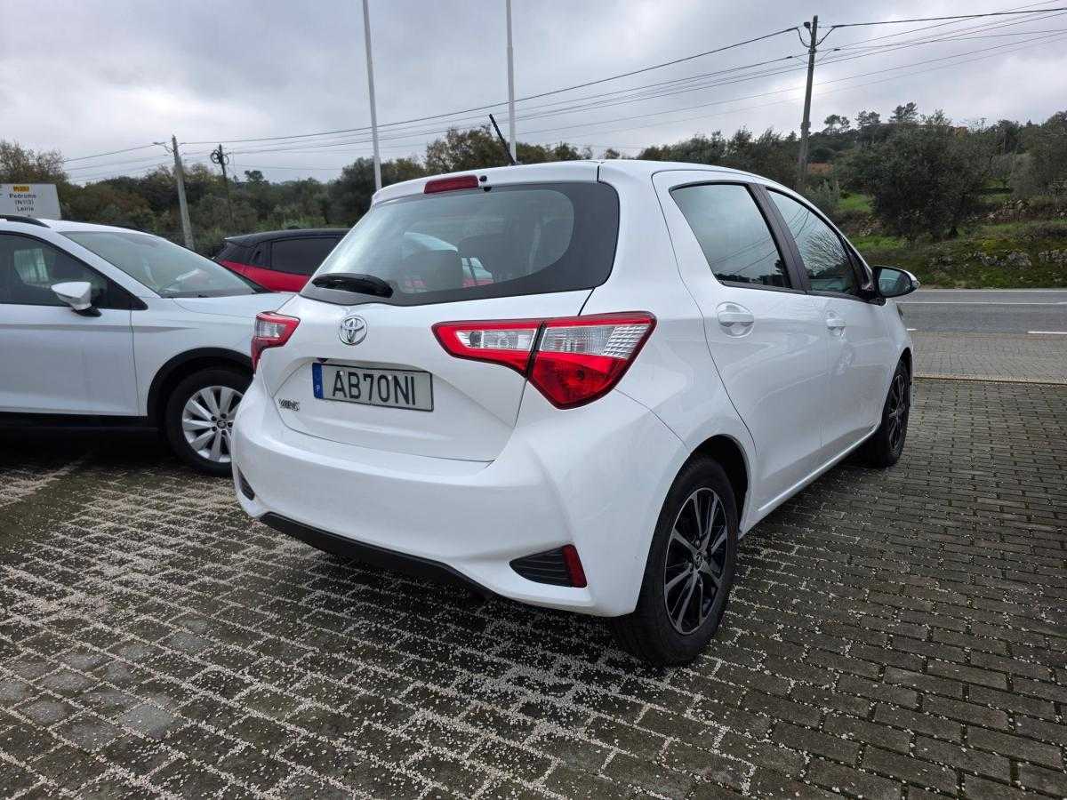 toyota-yaris-2020-gasolina-998cc