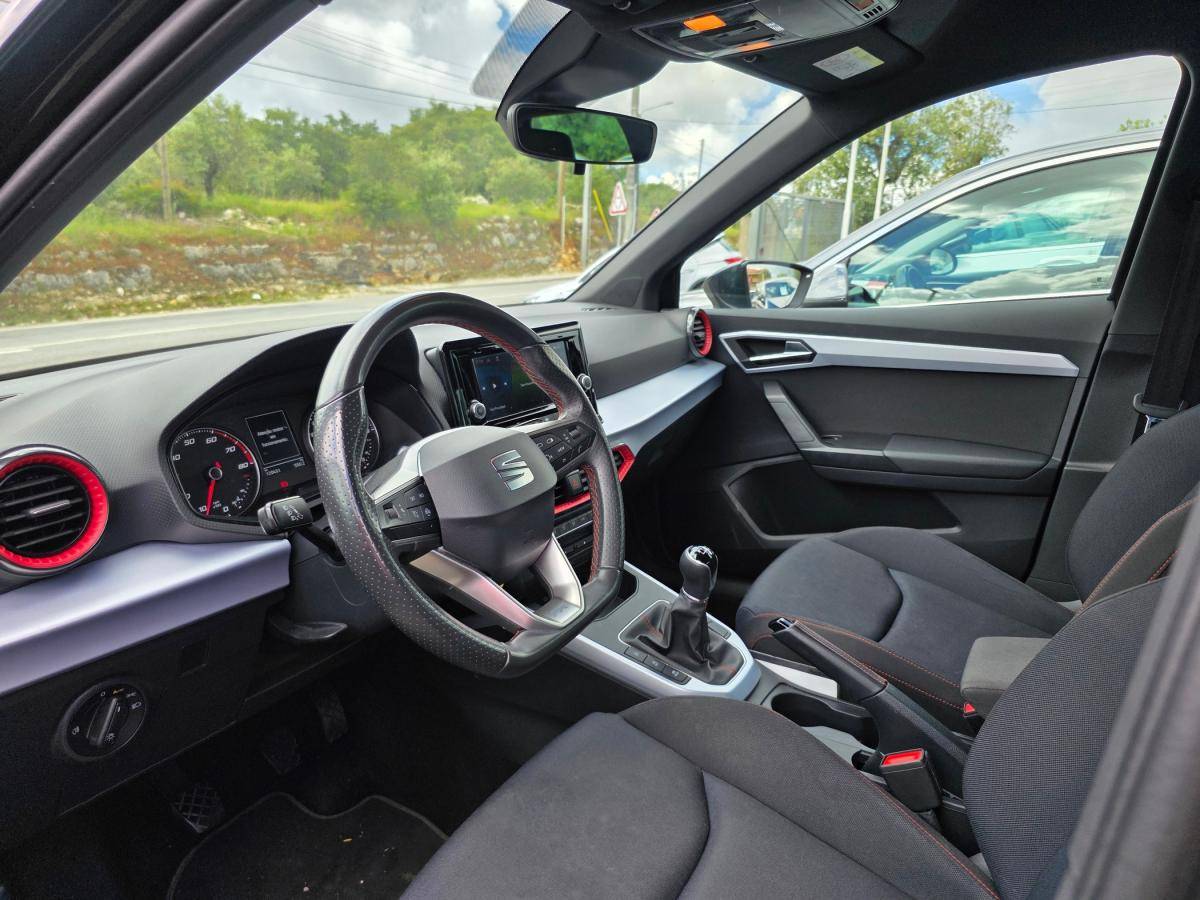 seat-arona-2022-gasolina-999cc