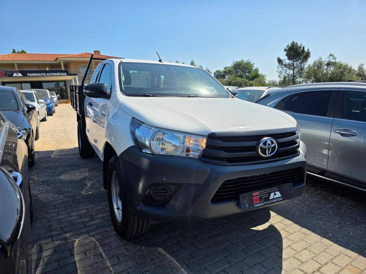 toyota-hilux-2018-diesel-2393cc