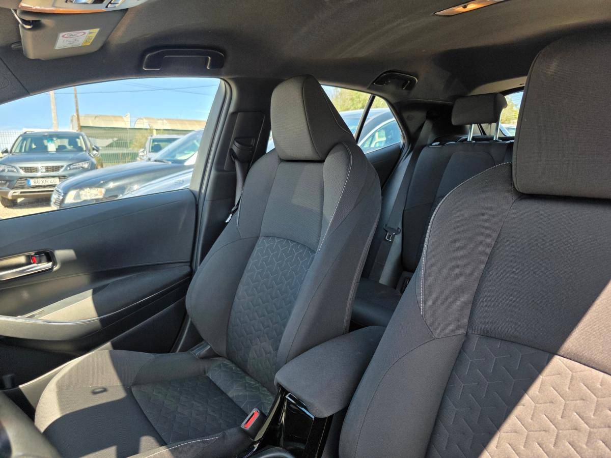 toyota-corolla-2021-hibrido-a-gasolina-1798cc