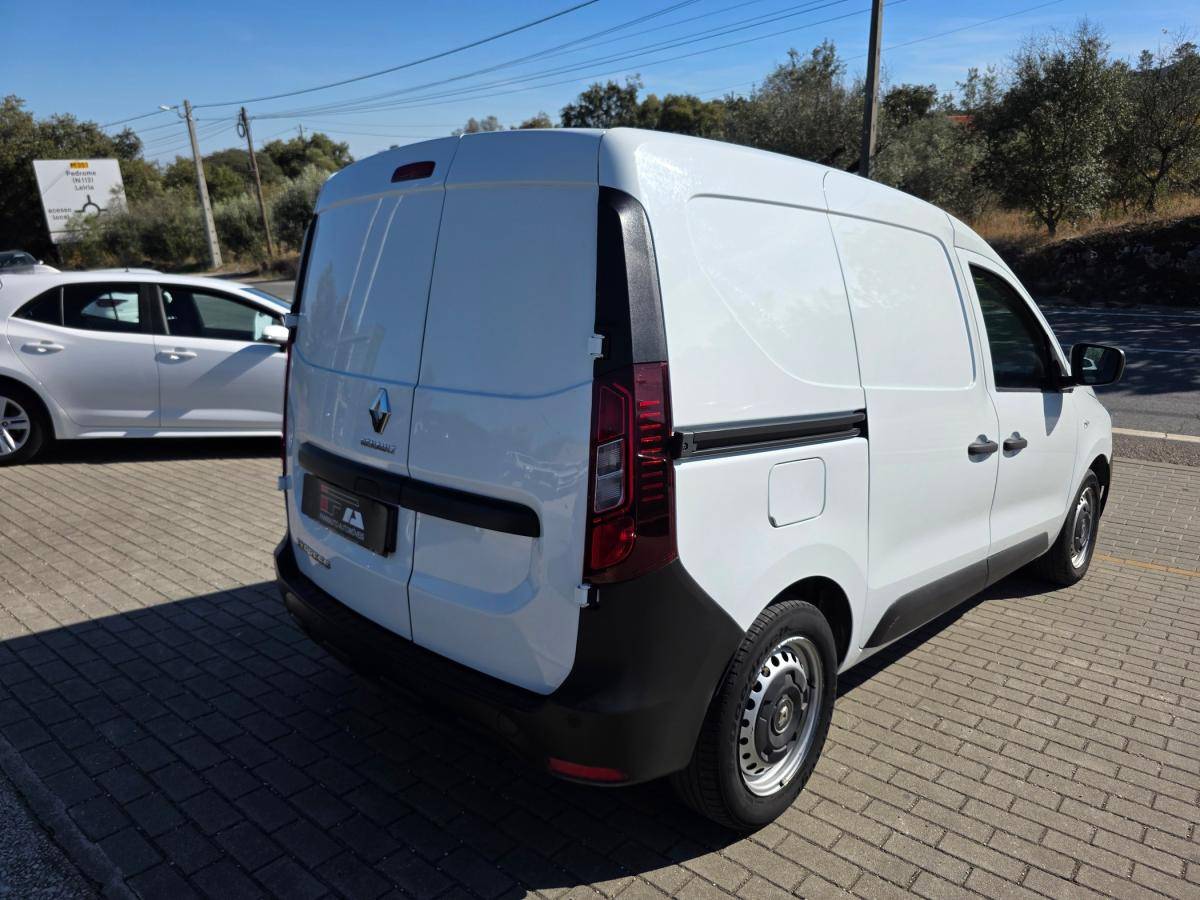 renault-kangoo-2023-diesel-1461cc