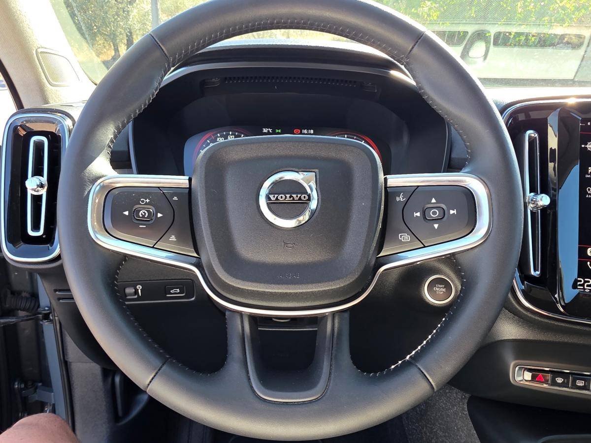 volvo-xc40-2021-gasolina-1477cc