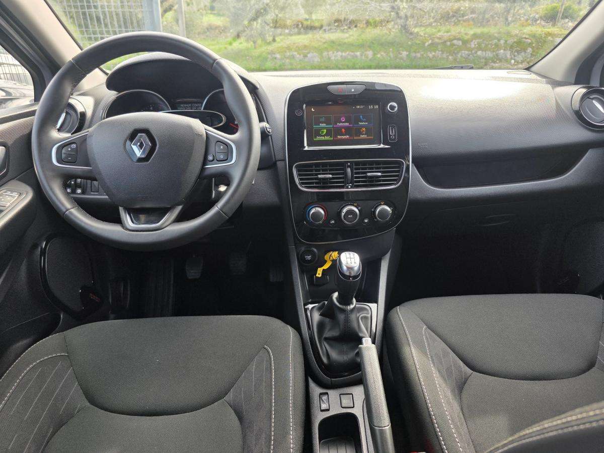 renault-clio-sport-tourer-2019-diesel-1461cc