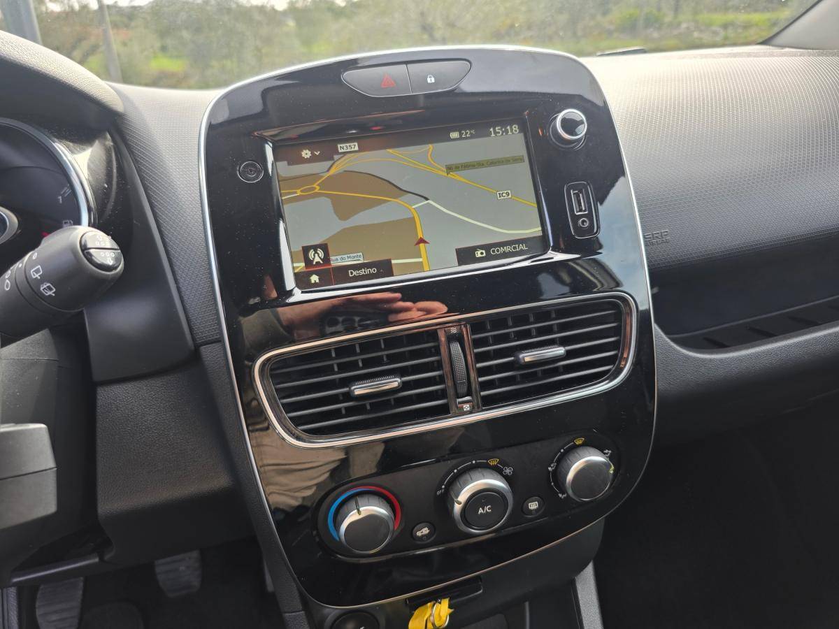 renault-clio-sport-tourer-2019-diesel-1461cc