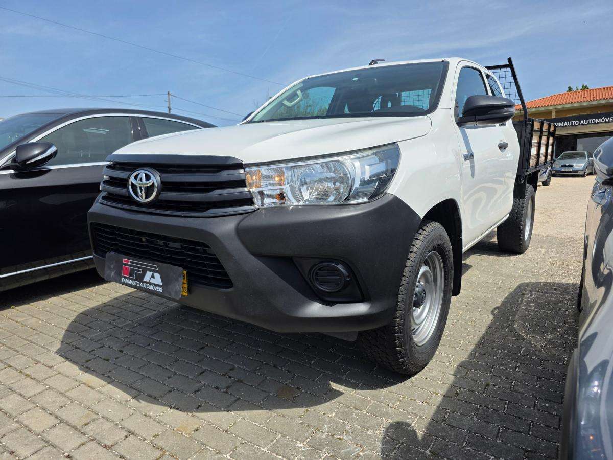 toyota-hilux-2018-diesel-2393cc