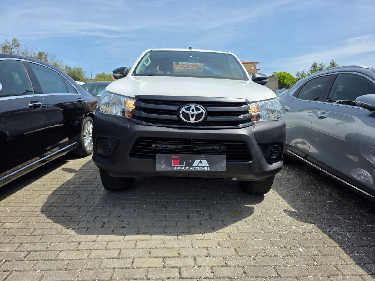 toyota-hilux-2018-diesel-2393cc