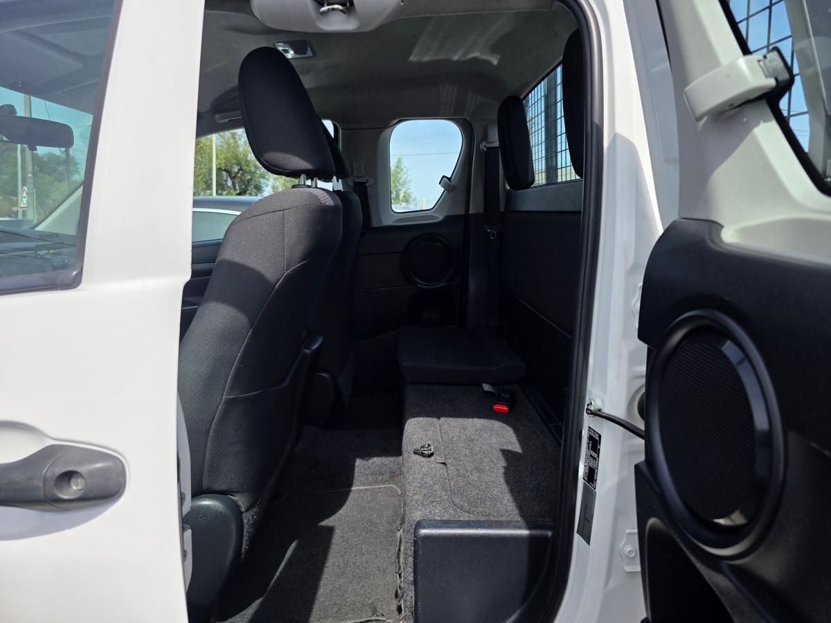 toyota-hilux-2018-diesel-2393cc