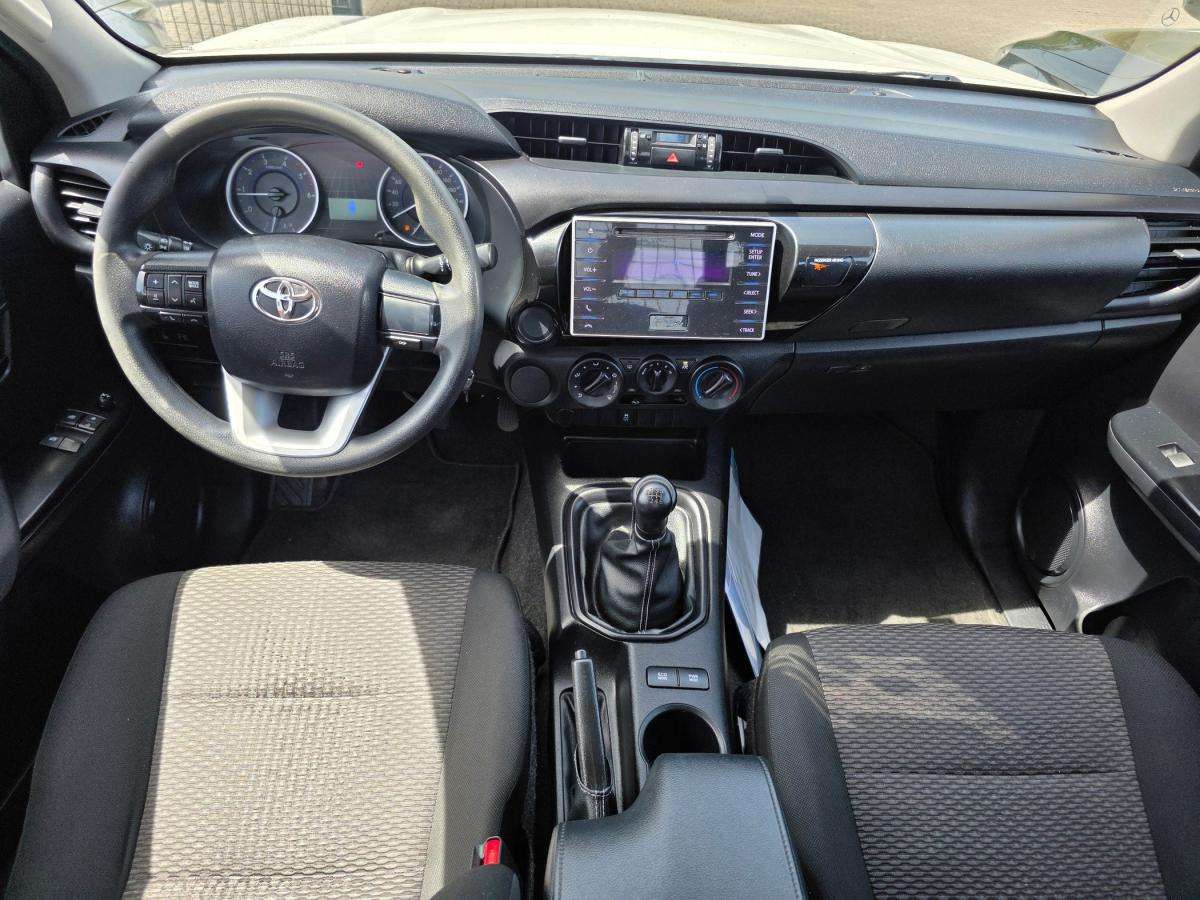 toyota-hilux-2018-diesel-2393cc