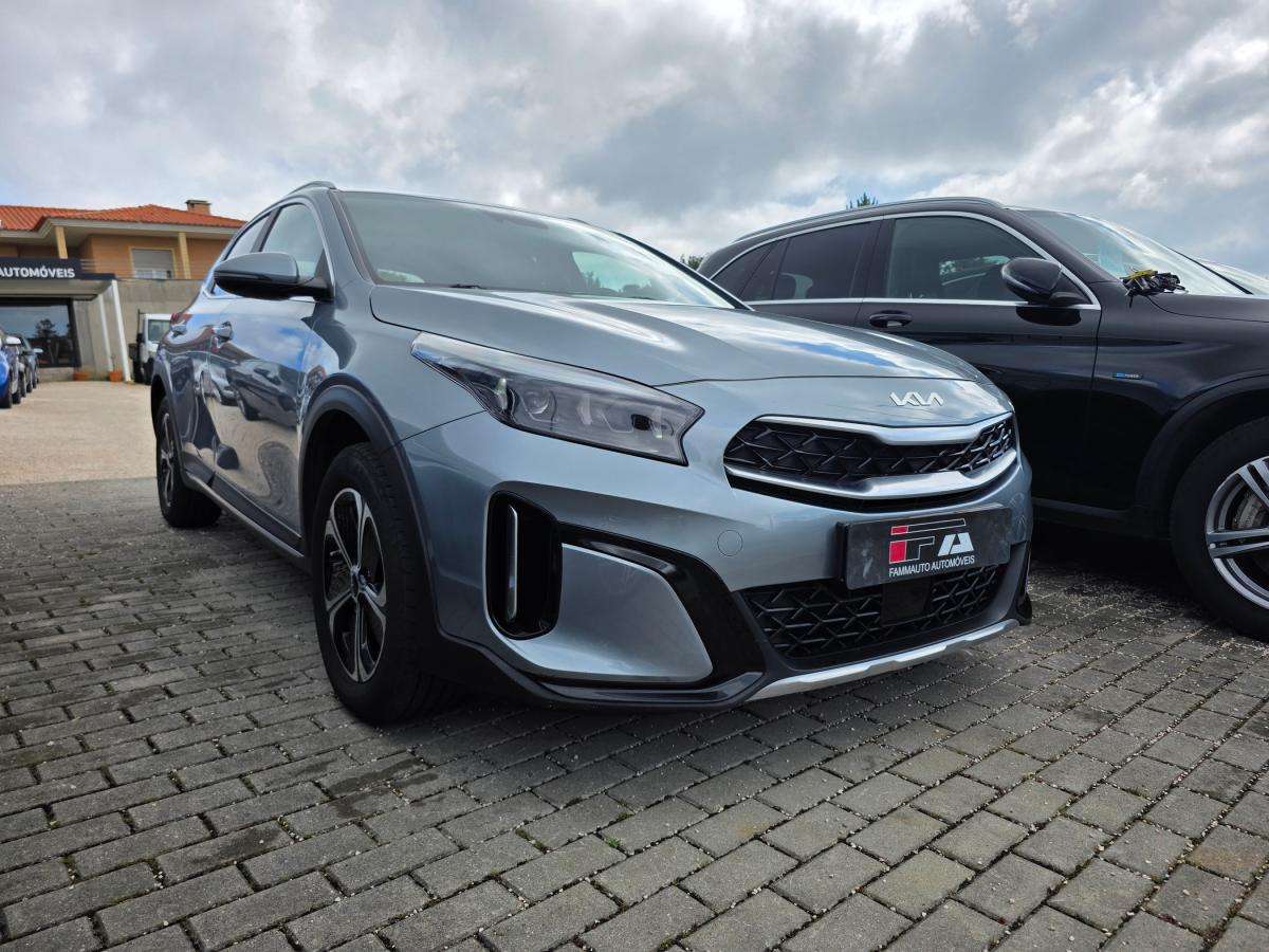 kia-xceed-2023-hibrido-a-gasolina-1580cc