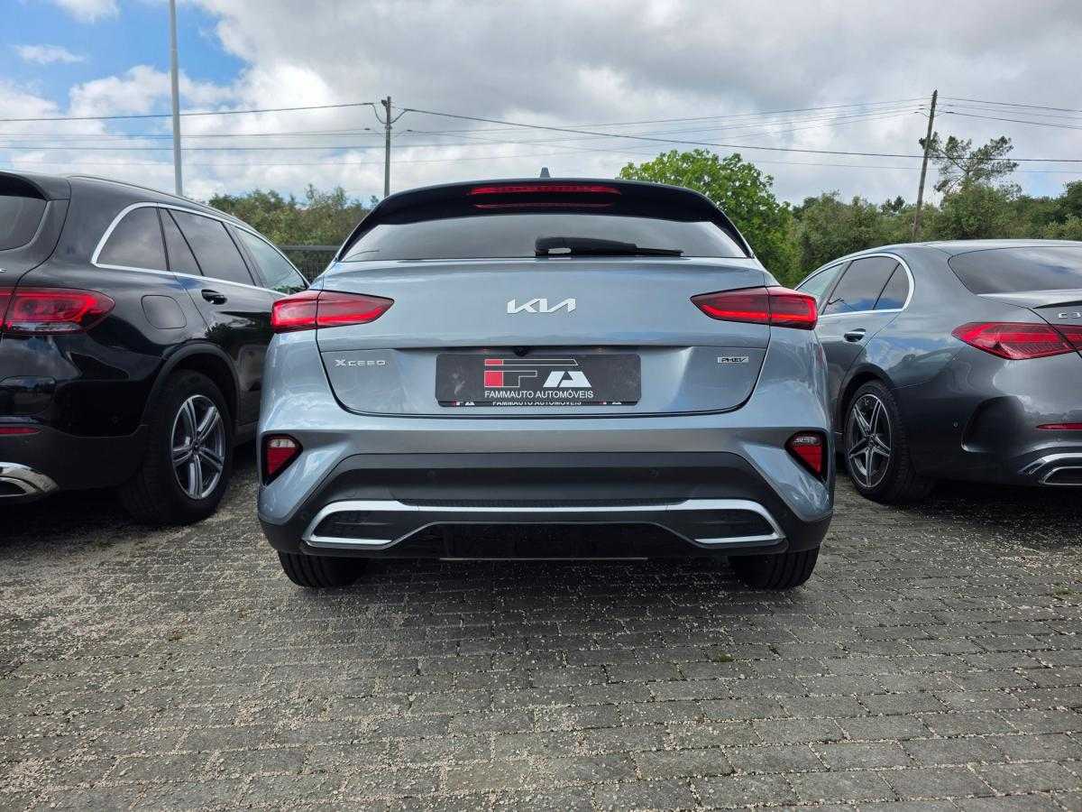 kia-xceed-2023-hibrido-a-gasolina-1580cc