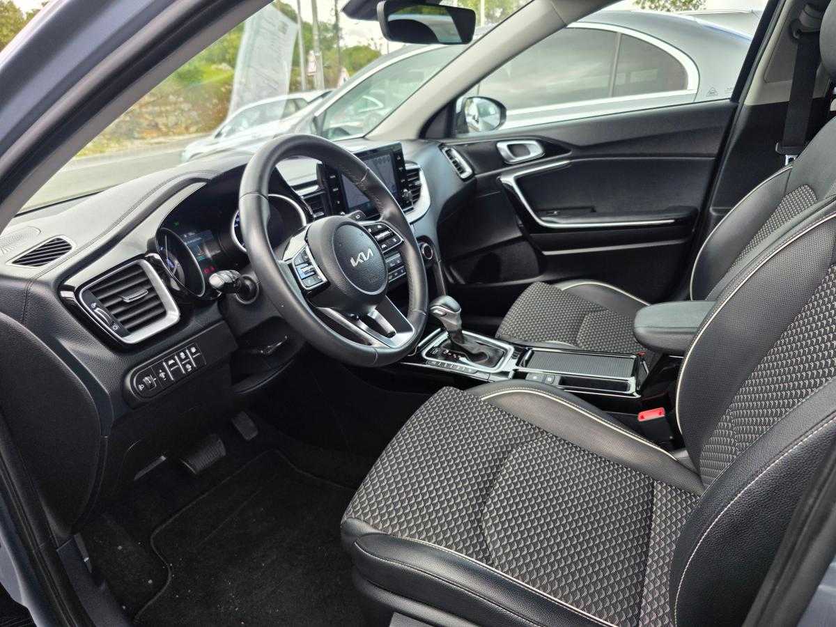 kia-xceed-2023-hibrido-a-gasolina-1580cc