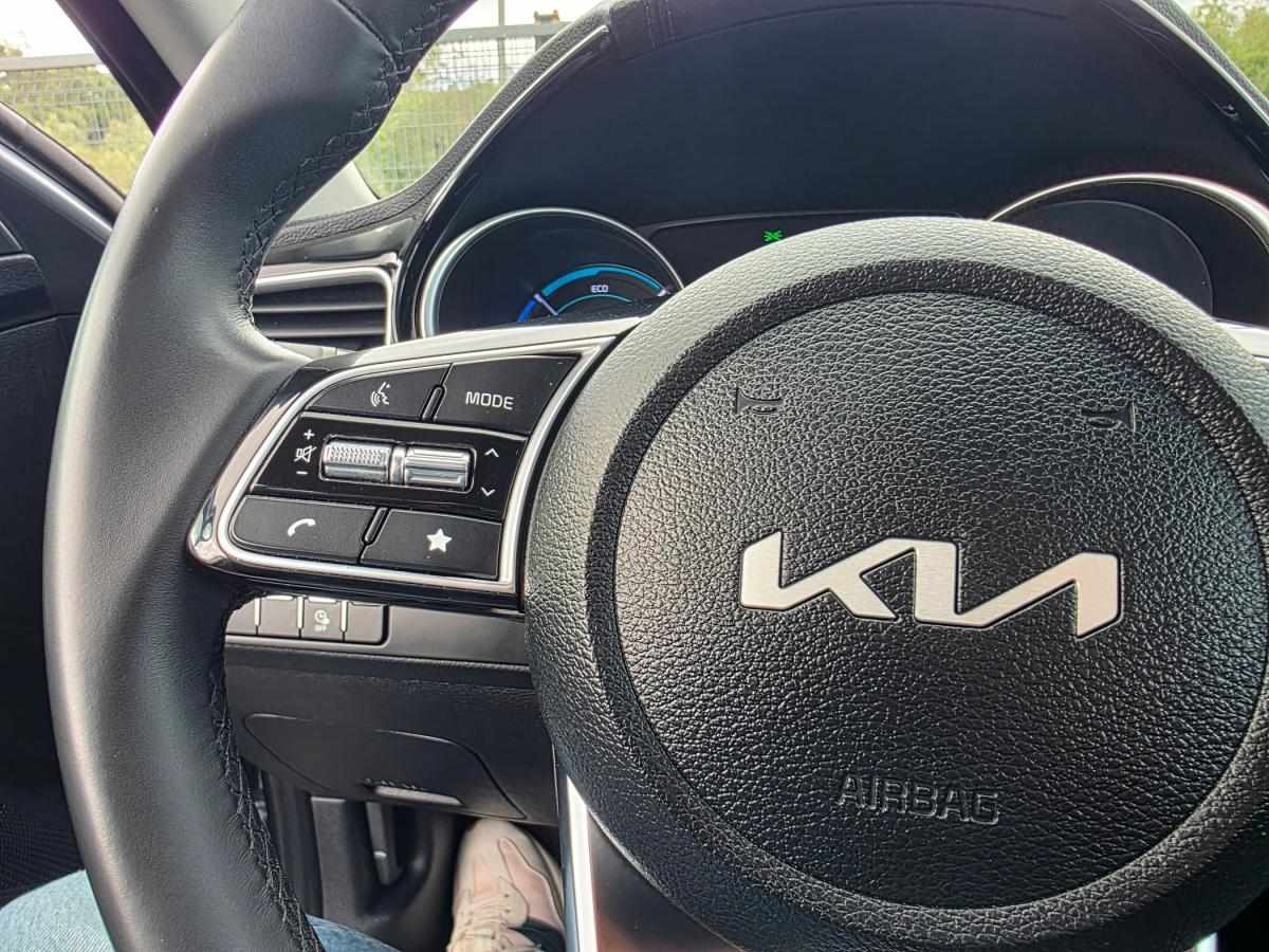 kia-xceed-2023-hibrido-a-gasolina-1580cc
