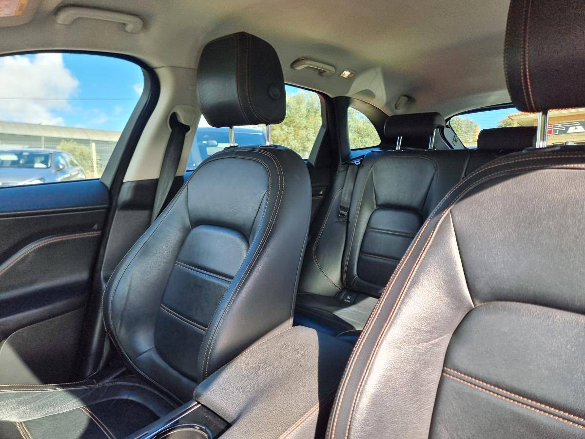 jaguar-f-pace-2017-diesel-1999cc