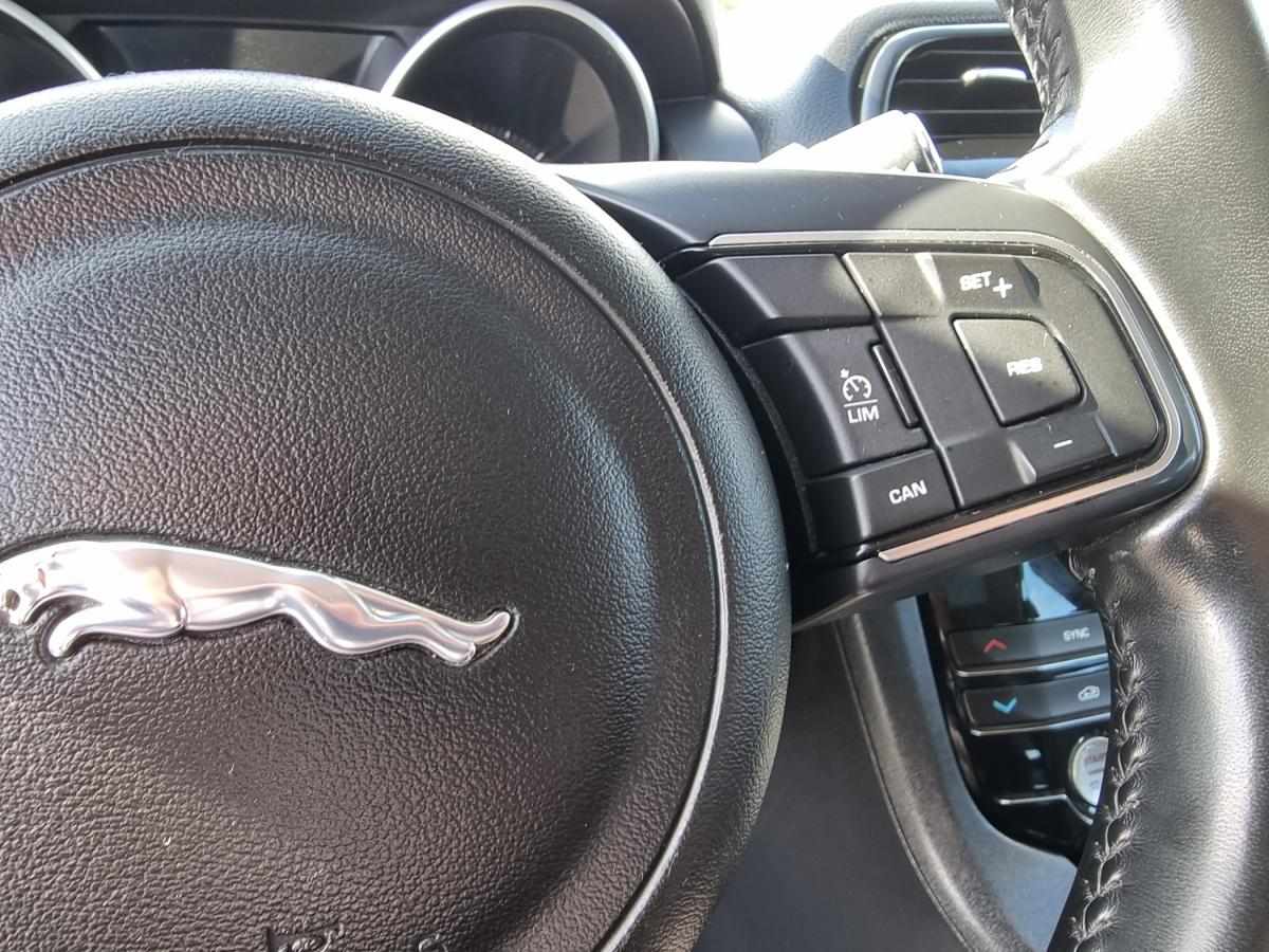 jaguar-f-pace-2017-diesel-1999cc