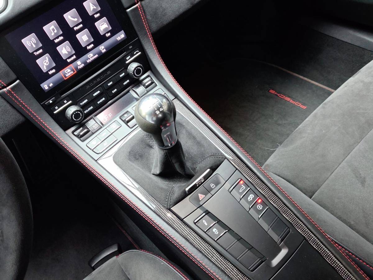 porsche-718-2020-gasolina-3995cc