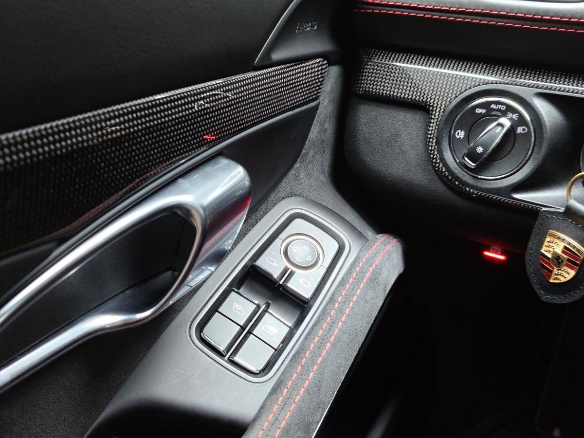 porsche-718-2020-gasolina-3995cc