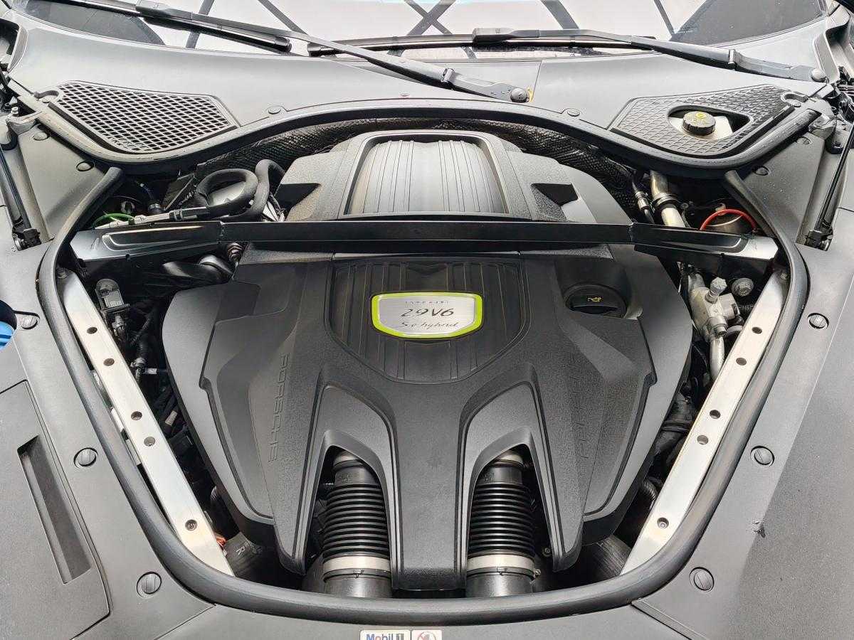 porsche-panamera-sport-turismo-2021-hibrido-a-gasolina-2894cc