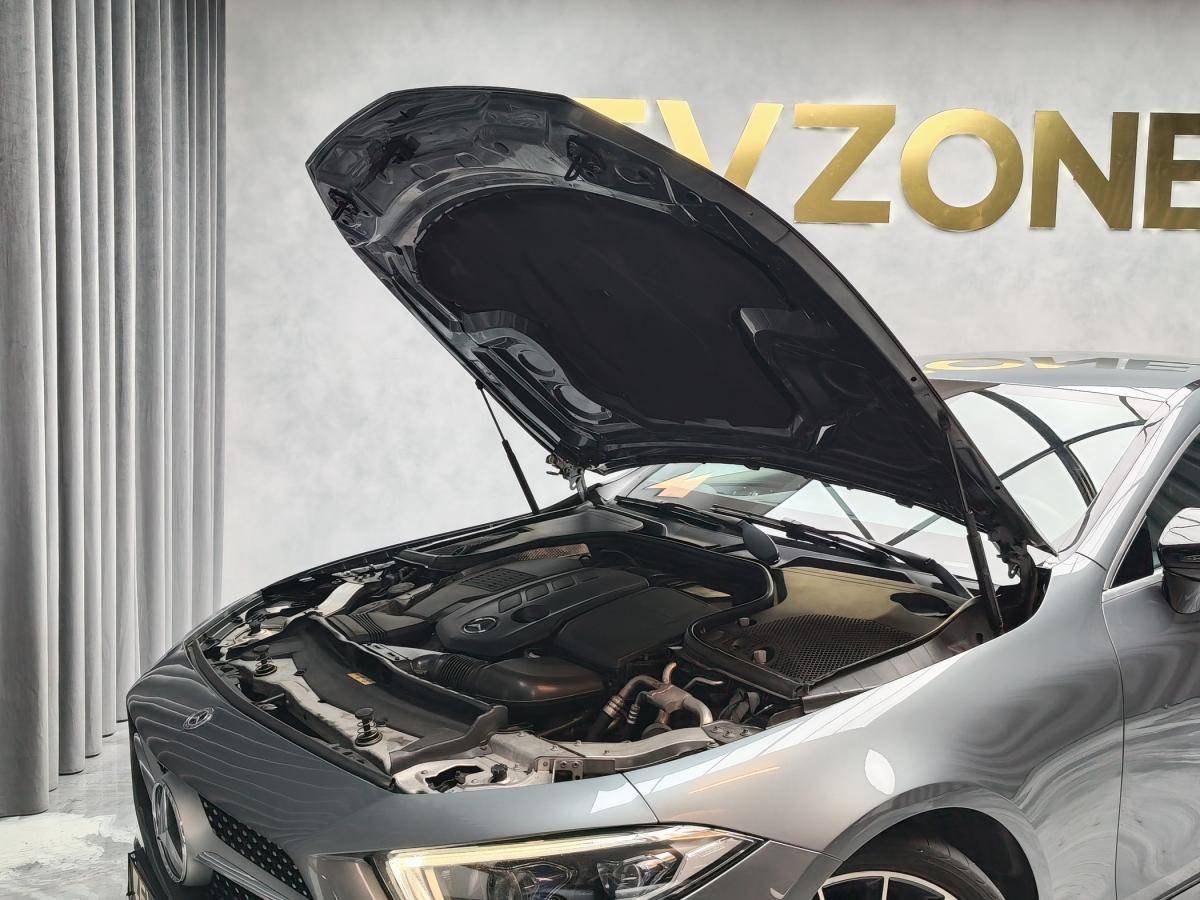 mercedes-benz-cls-2019-diesel-1950cc