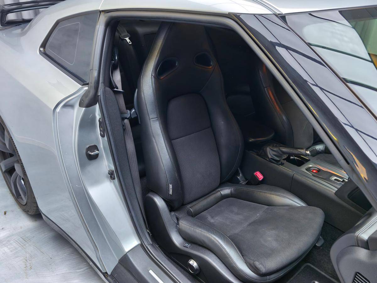 nissan-gt-r-2009-gasolina-3799cc