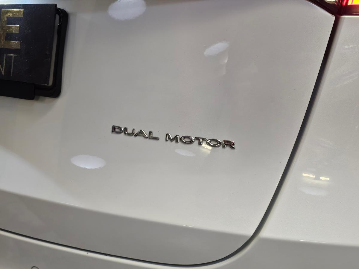 tesla-model-y-2021-eletrico-500cc