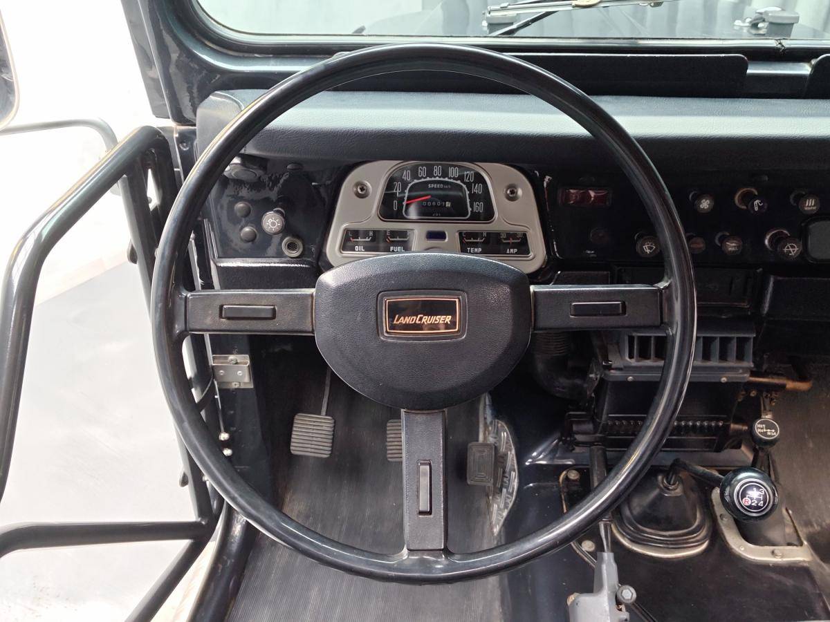 toyota-land-cruiser-1981-diesel-2977cc