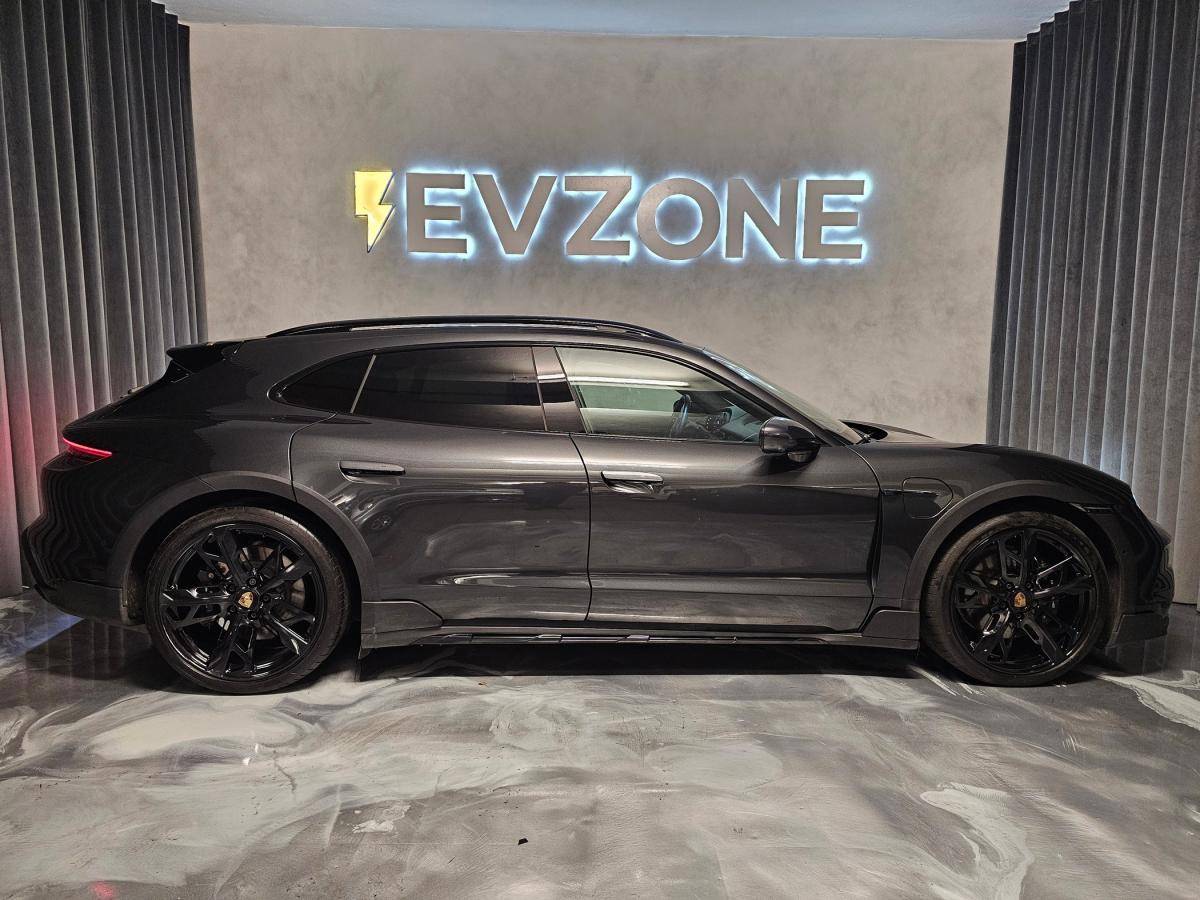 porsche-taycan-2024-eletrico-500cc