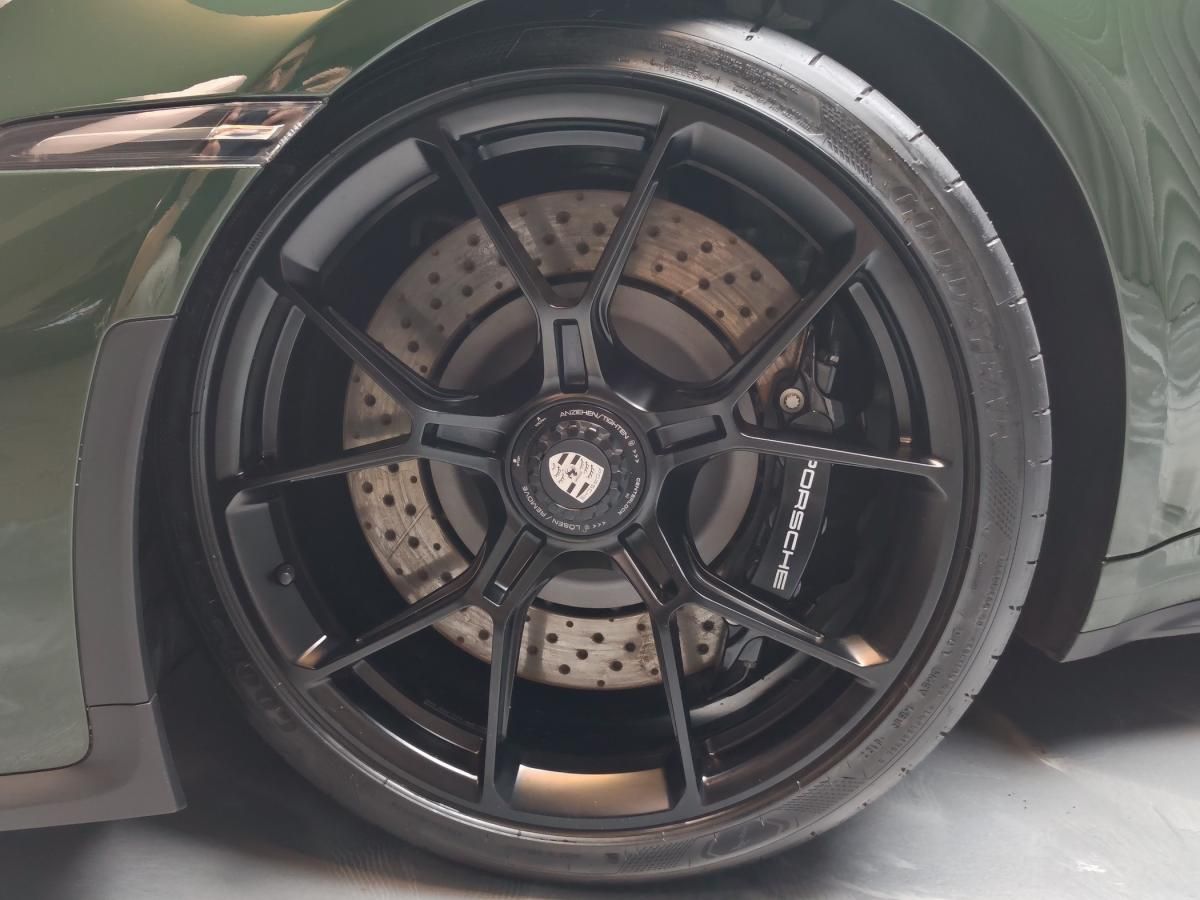 porsche-992-2022-gasolina-3996cc