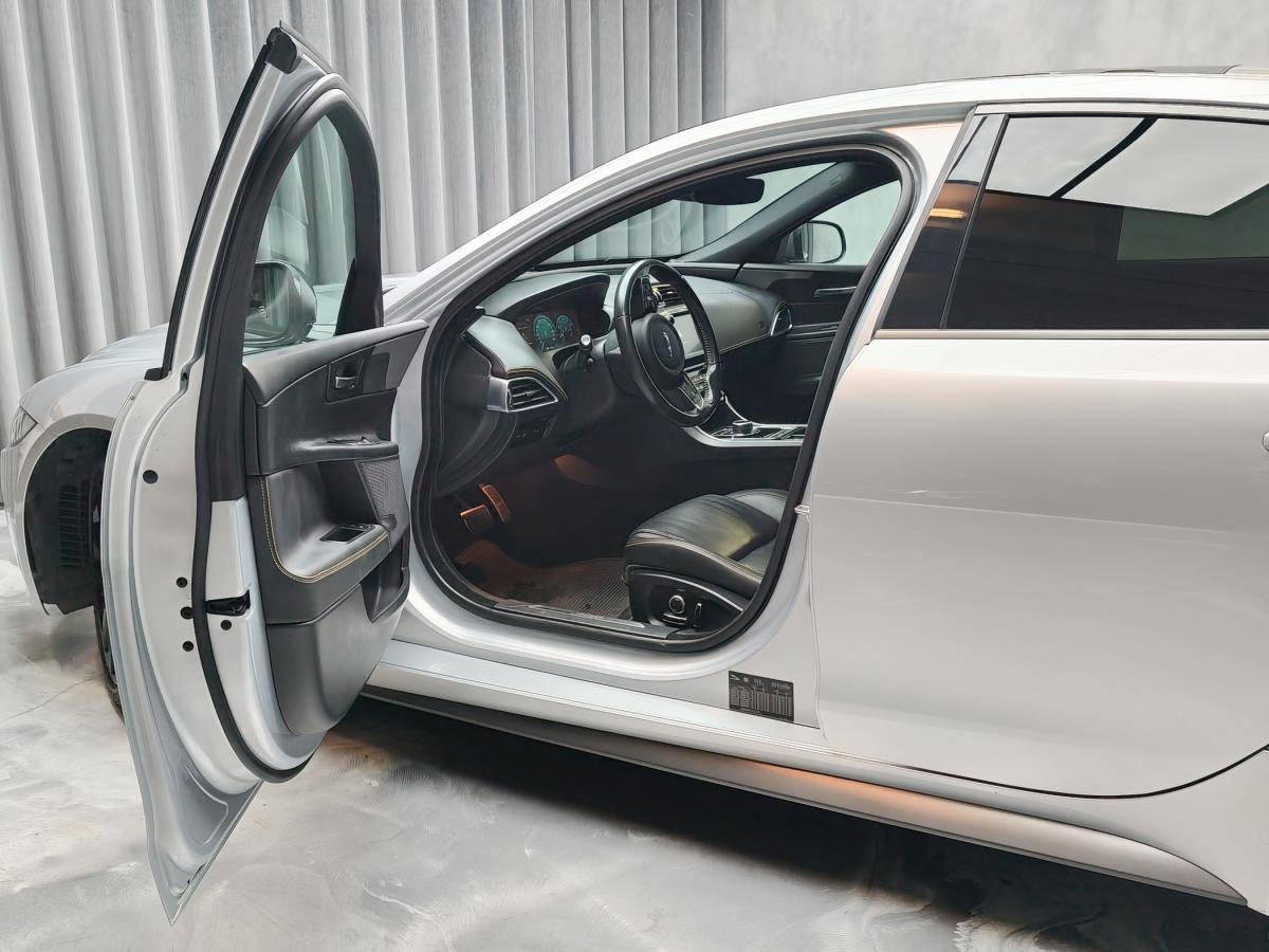 jaguar-xe-2019-gasolina-1997cc