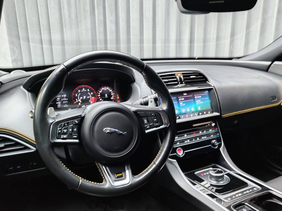 jaguar-xe-2019-gasolina-1997cc
