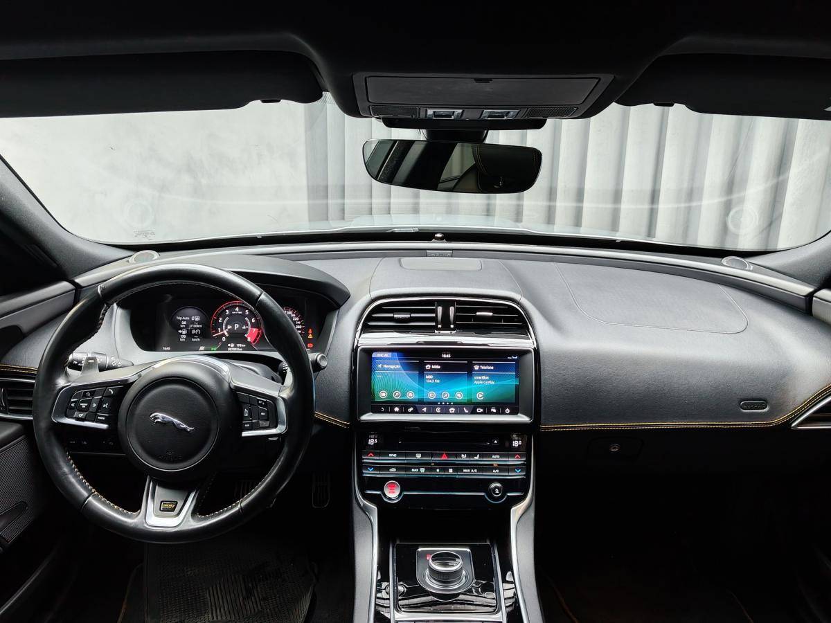 jaguar-xe-2019-gasolina-1997cc