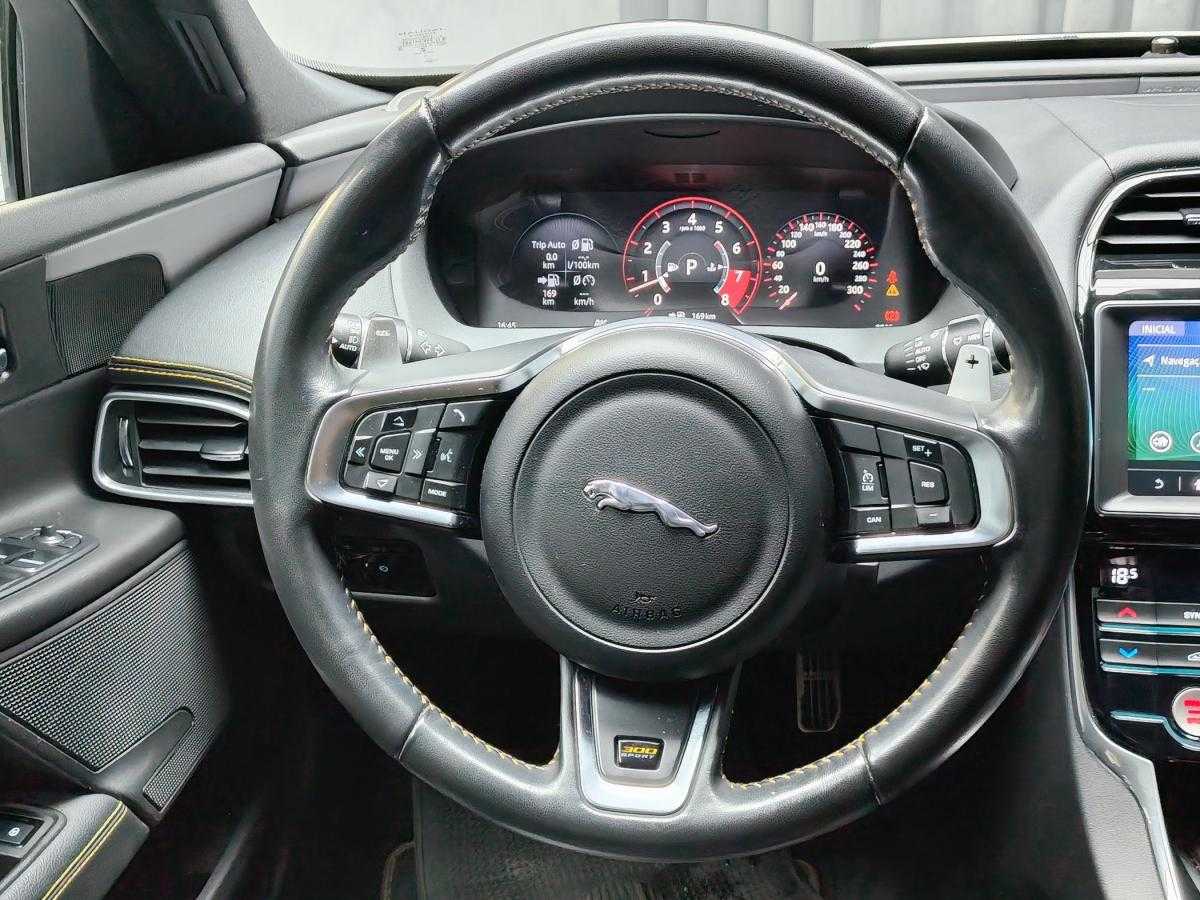 jaguar-xe-2019-gasolina-1997cc