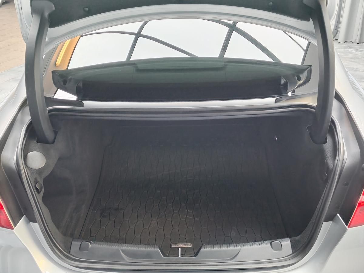 jaguar-xe-2019-gasolina-1997cc