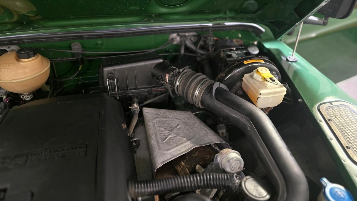 land-rover-defender-2000-diesel-2495cc