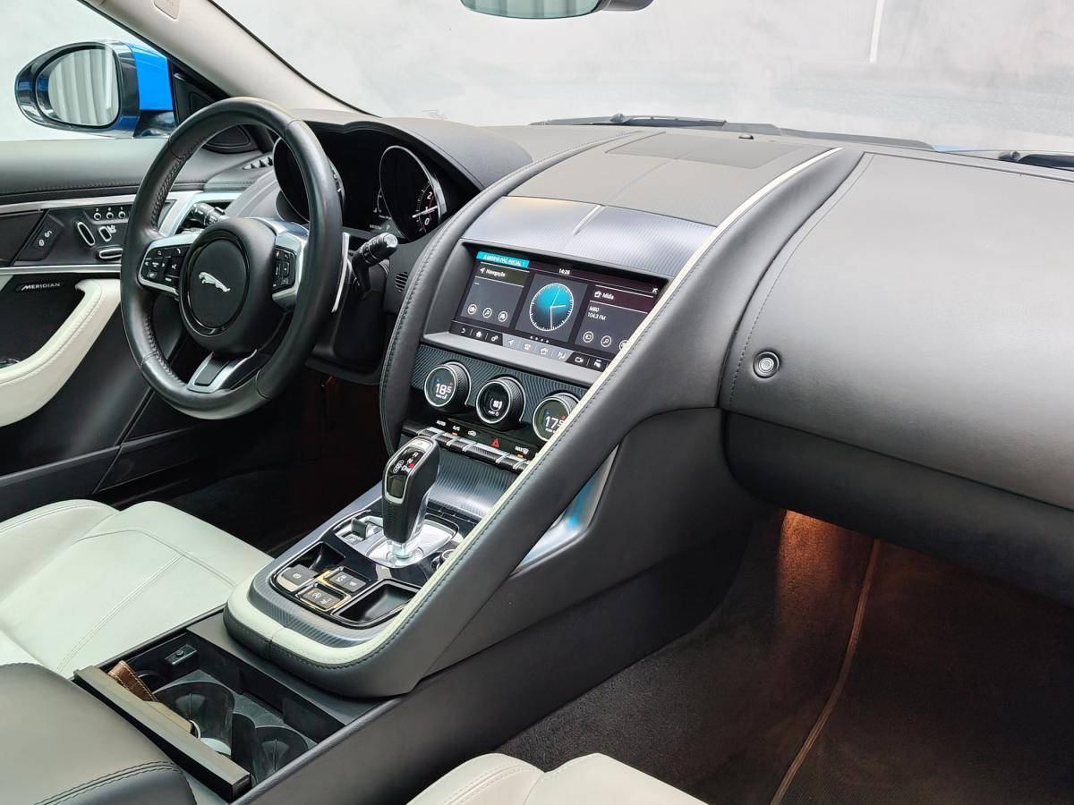 jaguar-f-type-2019-gasolina-2995cc