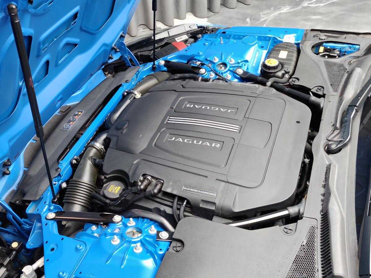 jaguar-f-type-2019-gasolina-2995cc