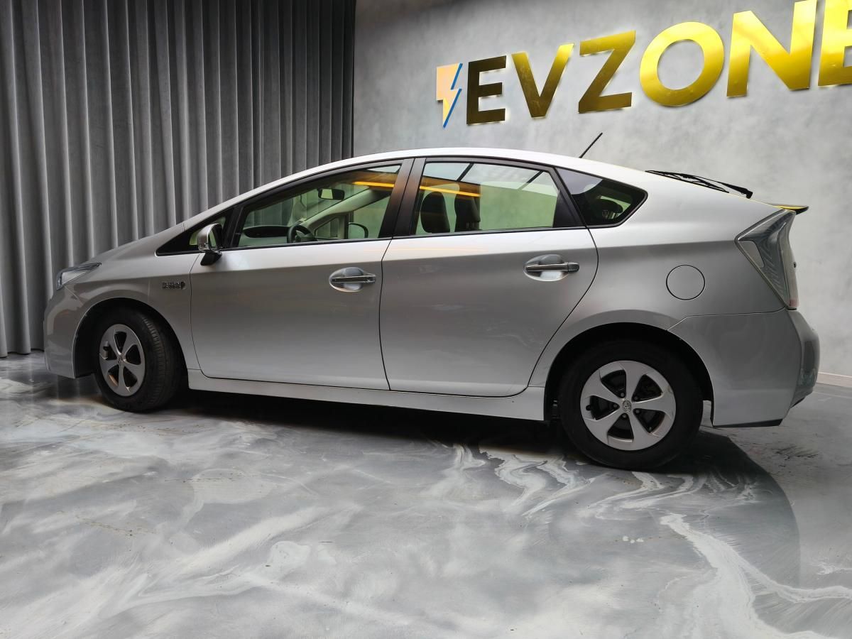 toyota-prius-2013-hibrido-a-gasolina-1798cc