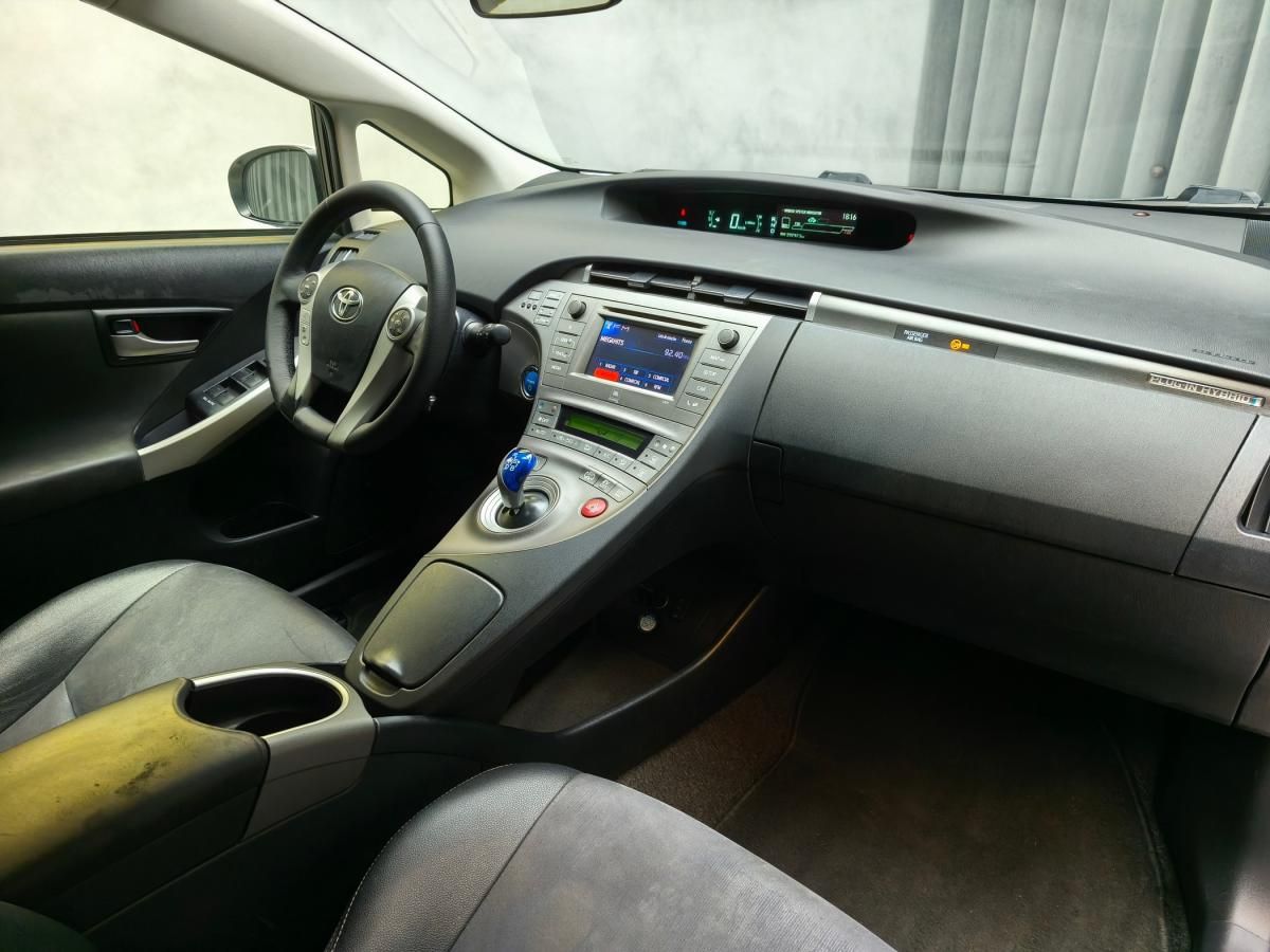 toyota-prius-2013-hibrido-a-gasolina-1798cc