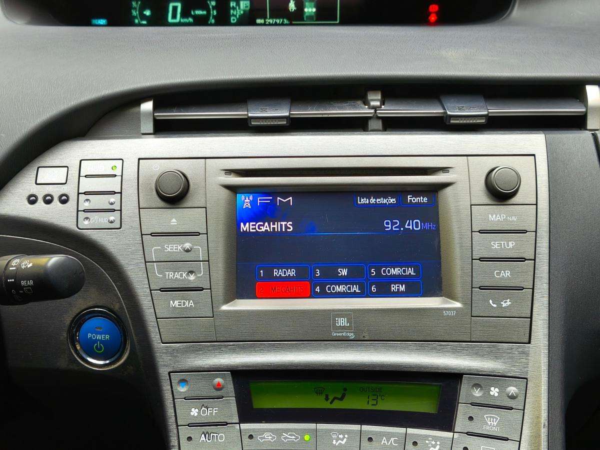 toyota-prius-2013-hibrido-a-gasolina-1798cc