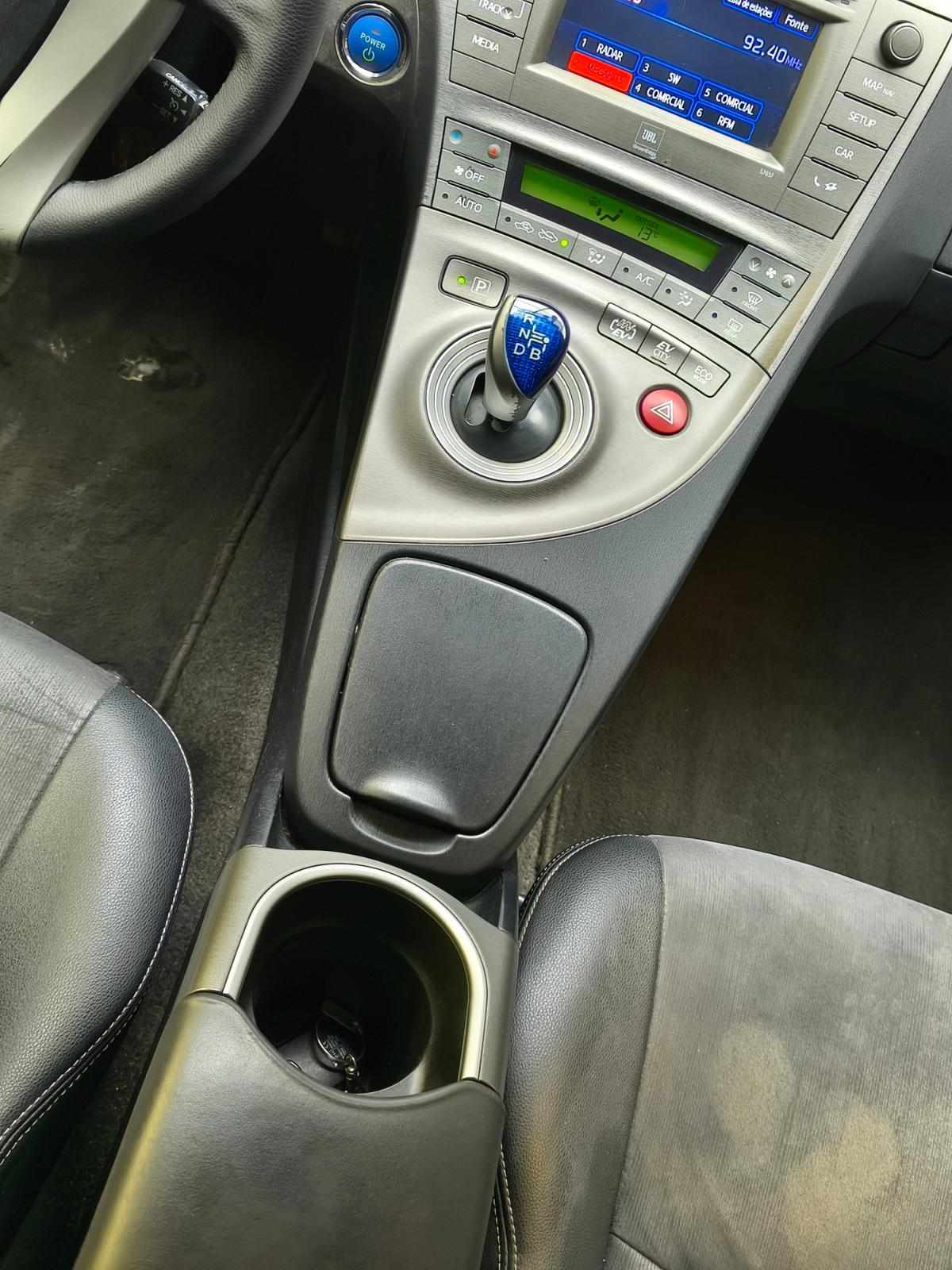toyota-prius-2013-hibrido-a-gasolina-1798cc