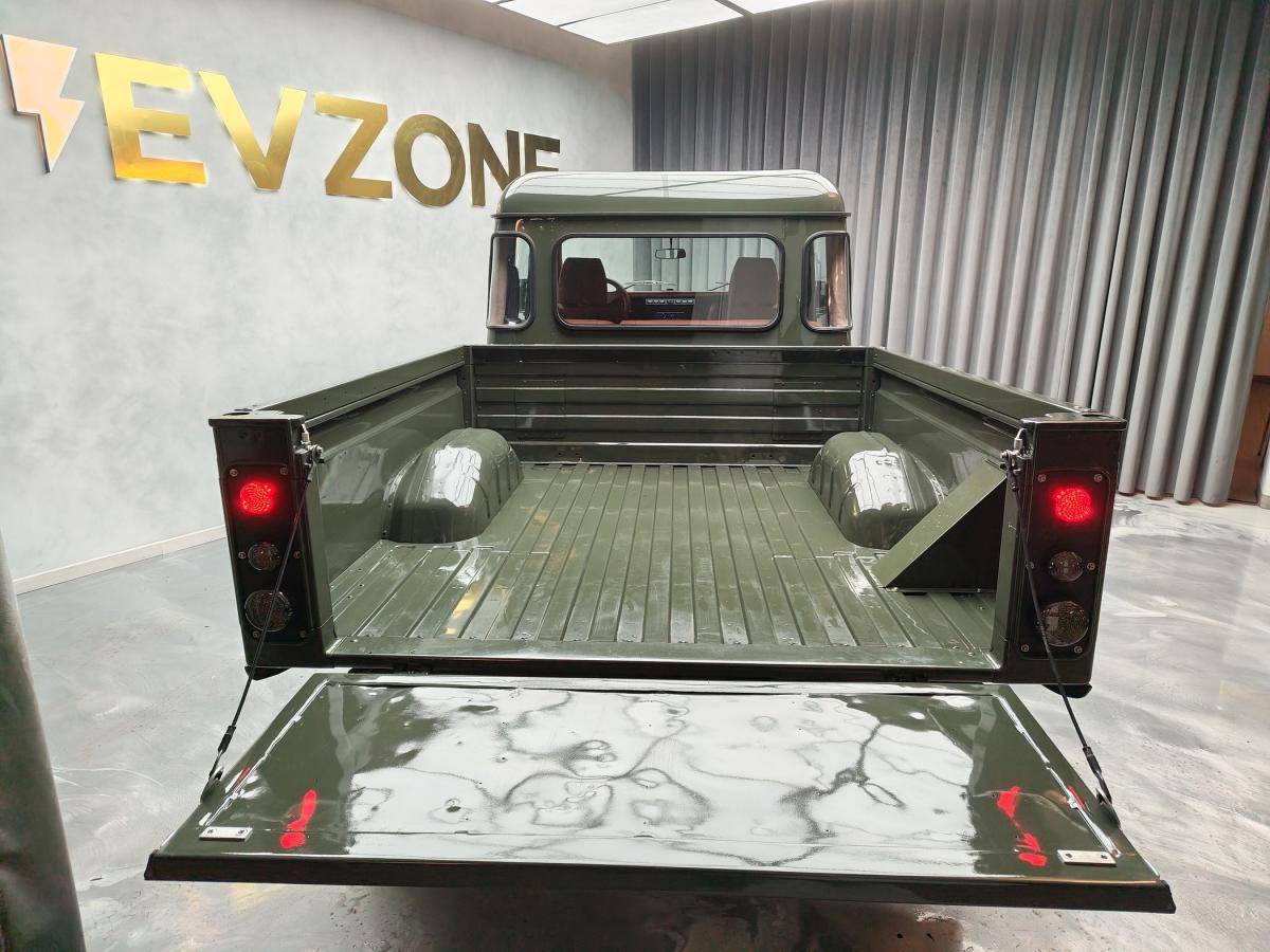 land-rover-defender-2002-diesel-2495cc
