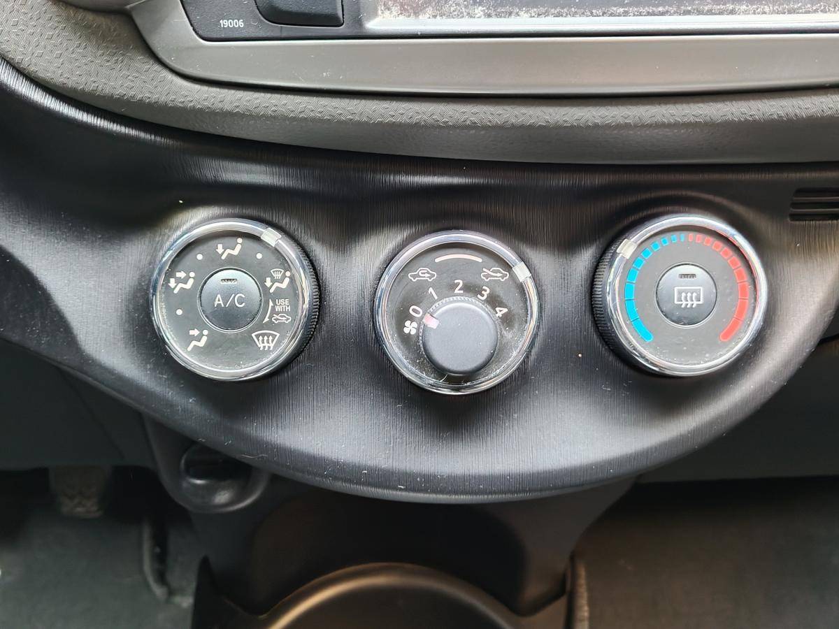 toyota-yaris-2014-diesel-1364cc