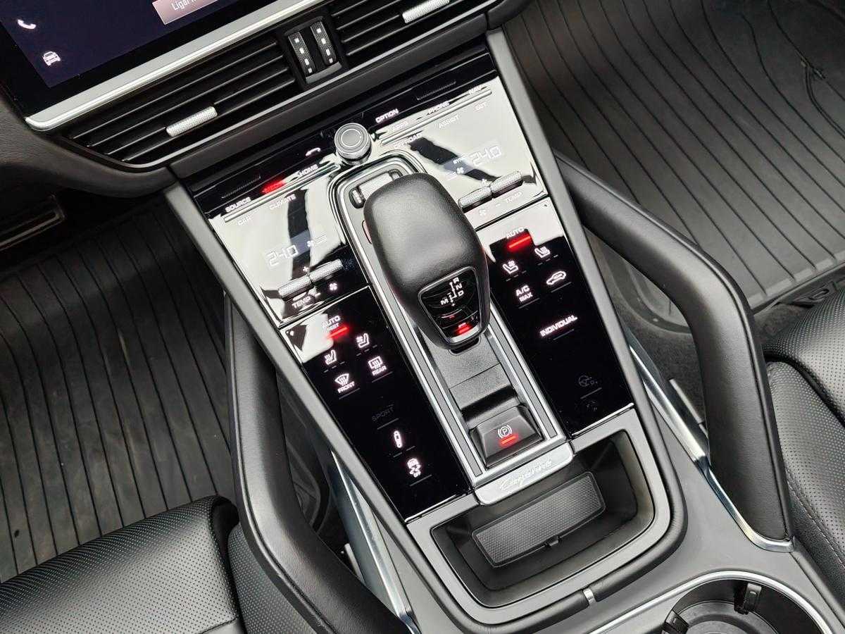 porsche-cayenne-2021-hibrido-a-gasolina-3996cc