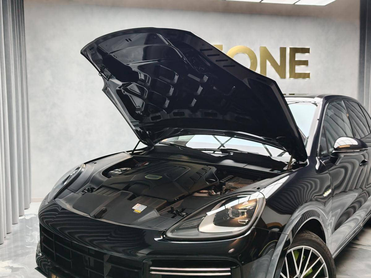 porsche-cayenne-2021-hibrido-a-gasolina-3996cc