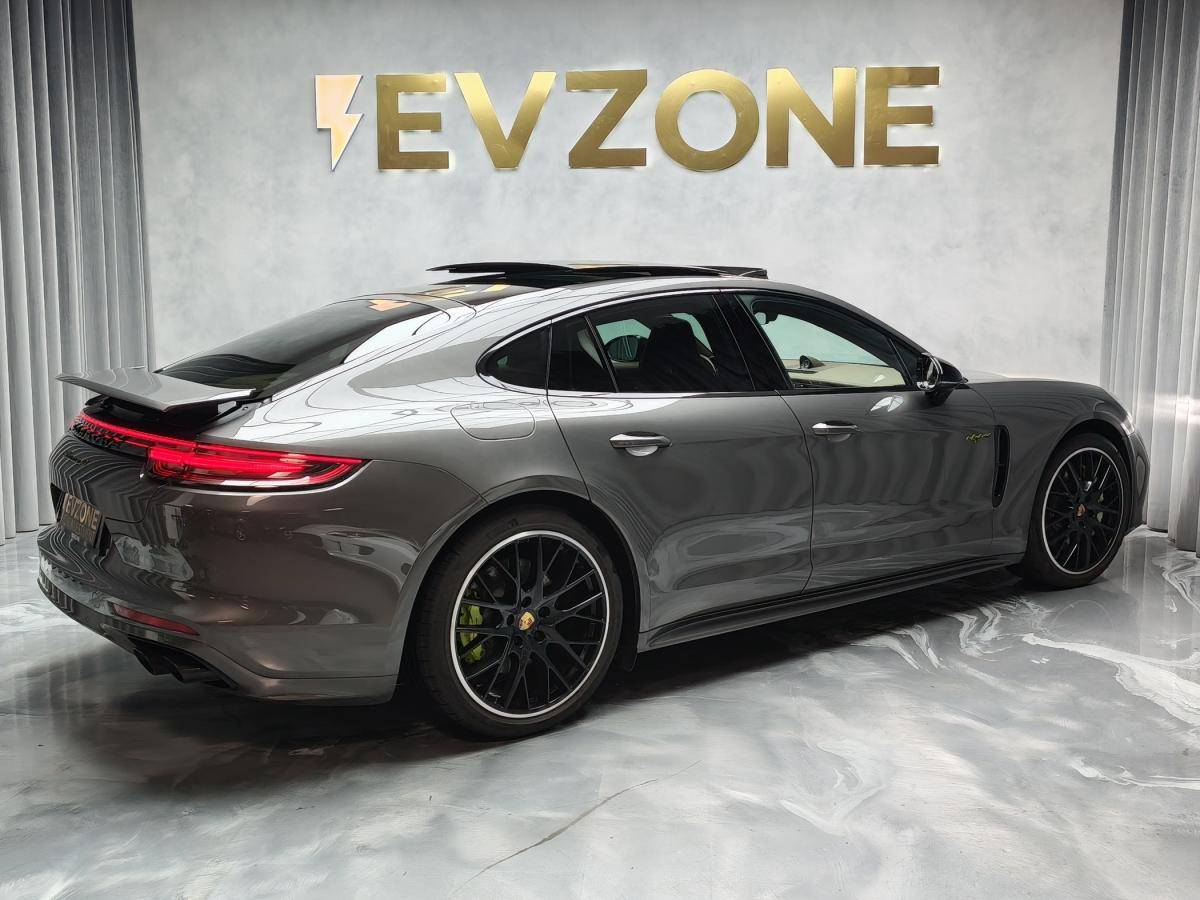 porsche-panamera-2018-hibrido-a-gasolina-2894cc