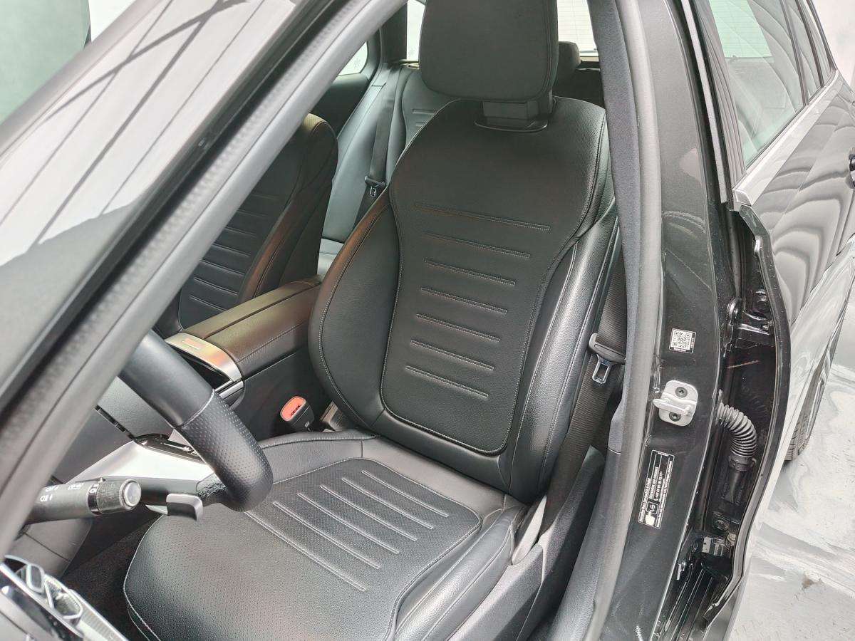 mercedes-benz-classe-c-2022-hibrido-a-gasolina-1999cc