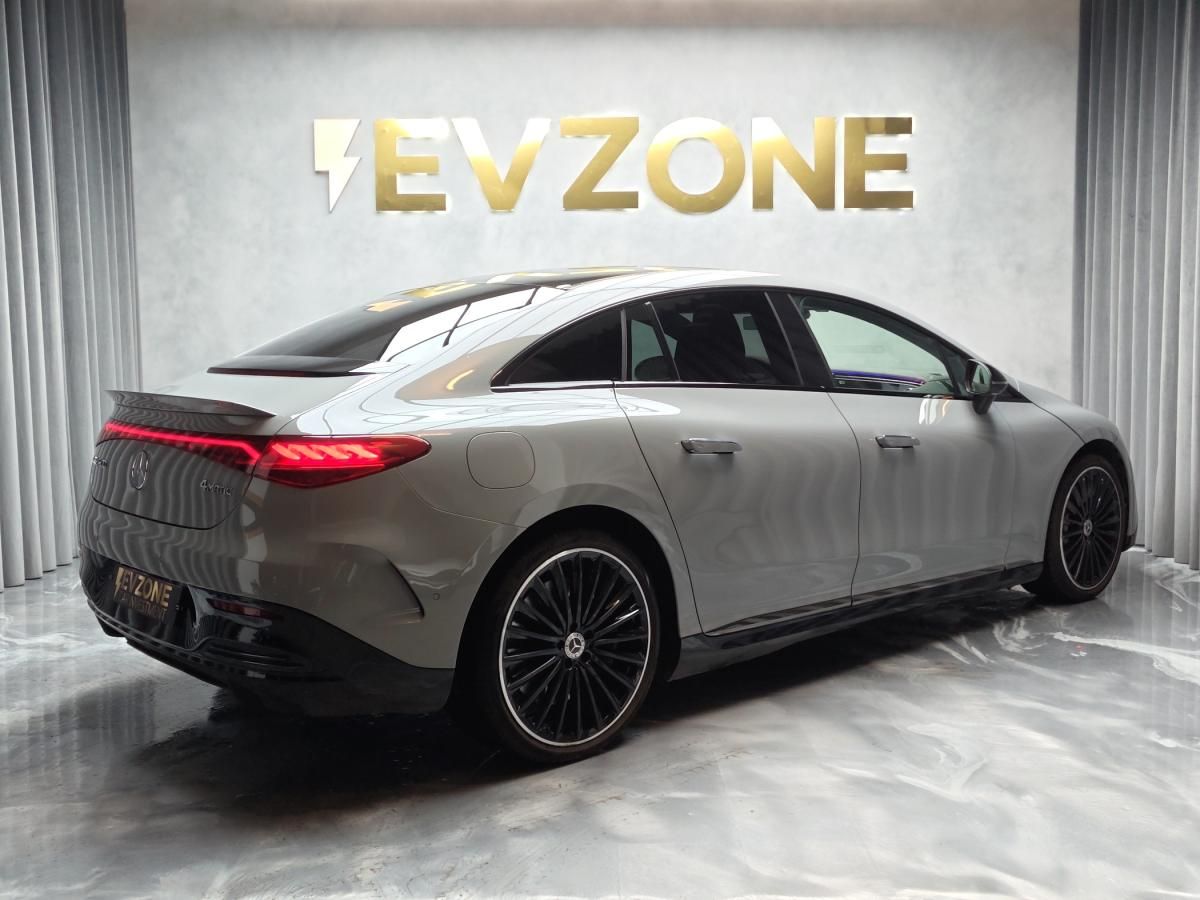 mercedes-benz-eqe-2023-eletrico-500cc